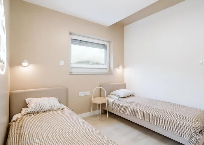 Apartament Rentes16