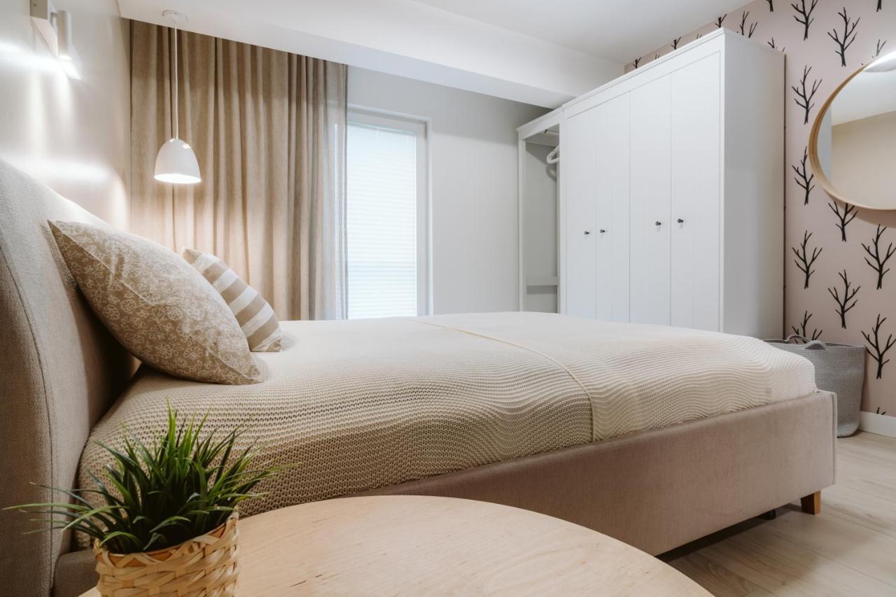 Rentes16 Apartment *