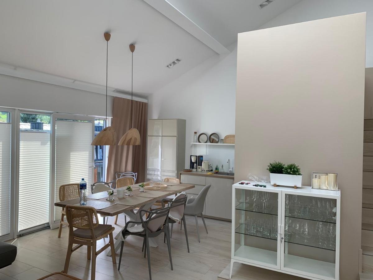 Rentes16 Apartment *
