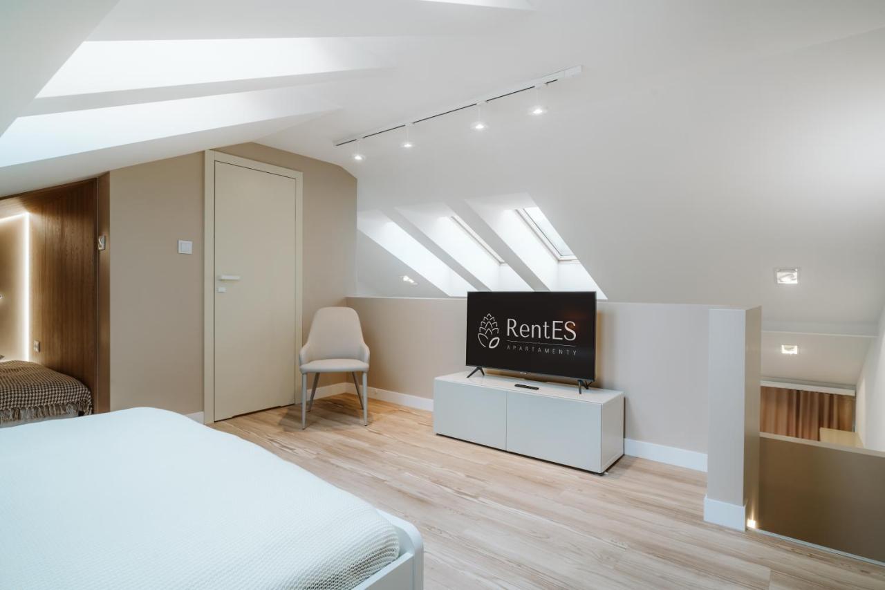Rentes16 Apartment *